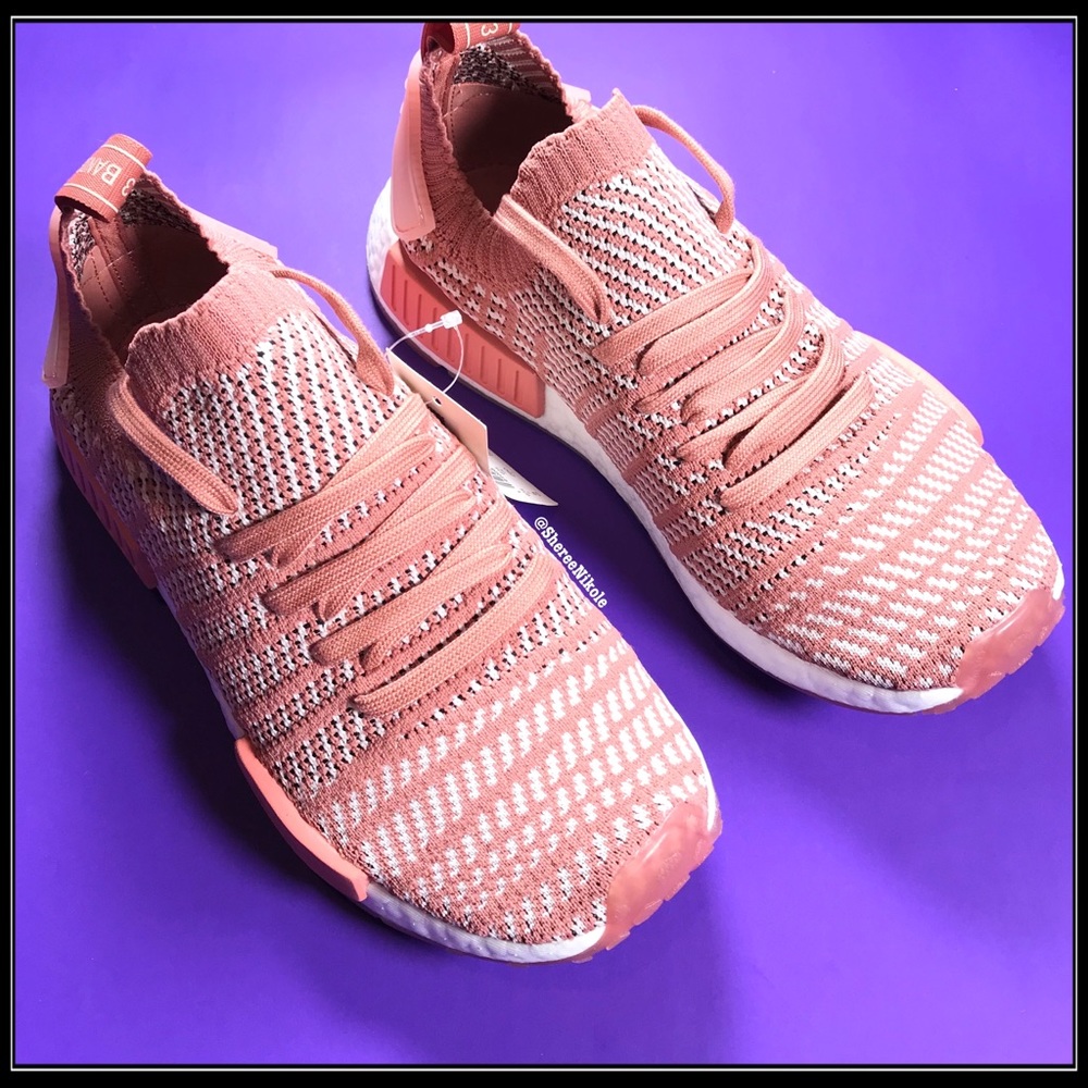 ADIDAS NMD R1 Pink BRAND NEW